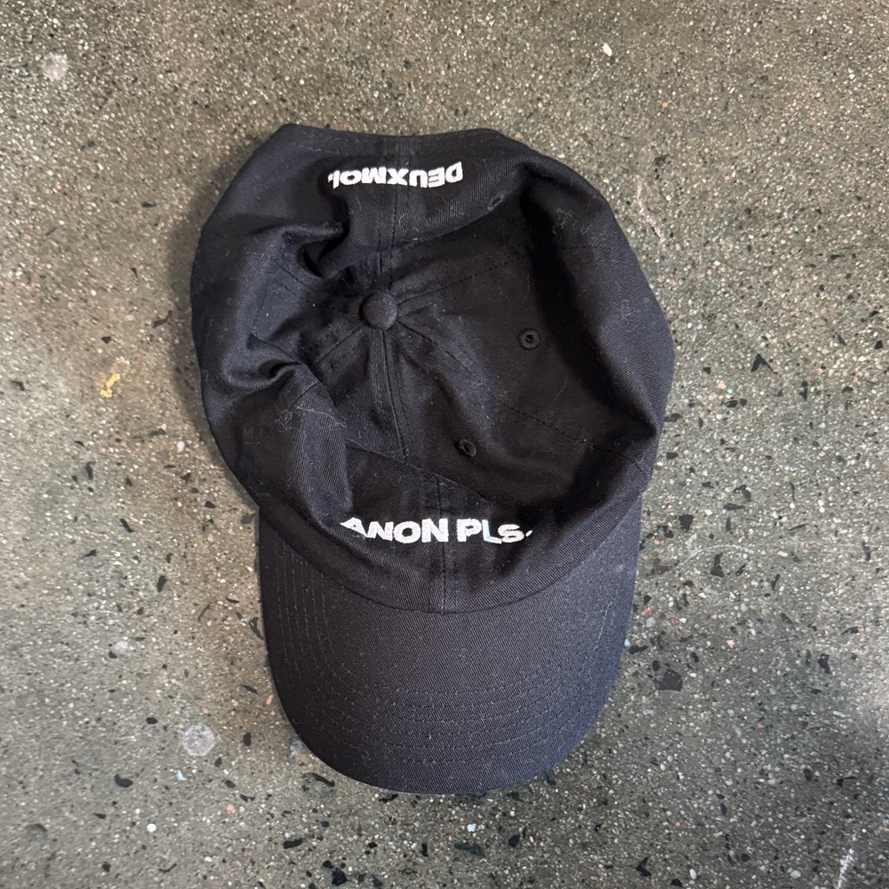 “anon pls.” DeuxMoi Black Logo Baseball Cap